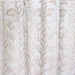 Natúr alapú drapp virágos függöny