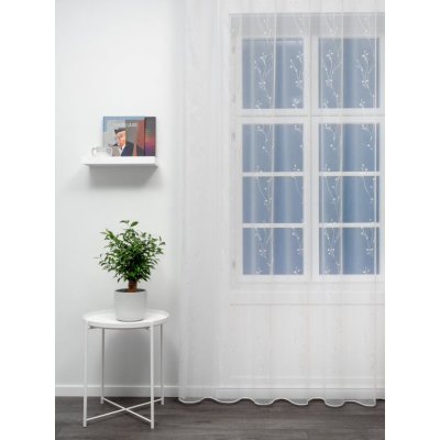 Ecrü virágokkal sorhímzett függöny