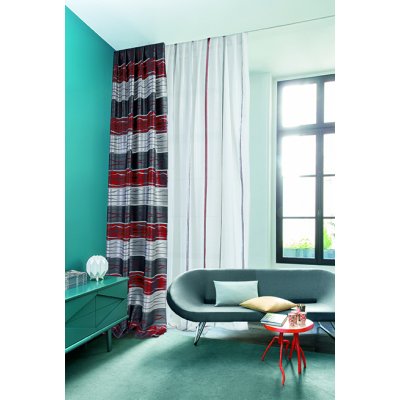 Piros fényes csíkos dekor