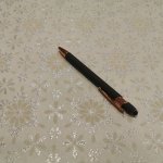 Drapp-ezüst hópelyhes impregnált abrosz