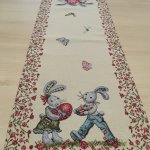 Piros tojásos nyuszis nagyfutó 45x140cm