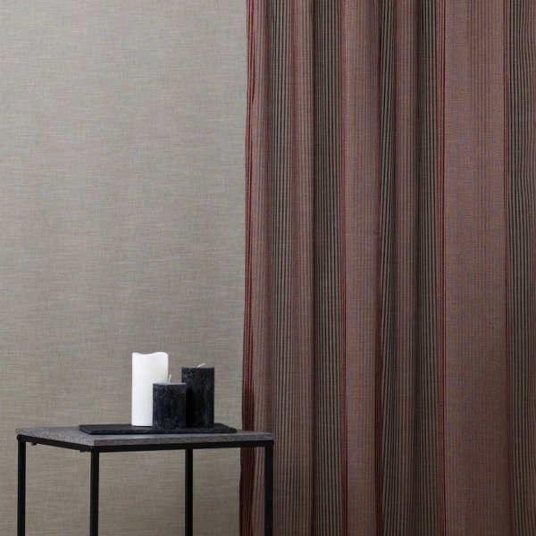 Rozsda anyagában csíkos függöny