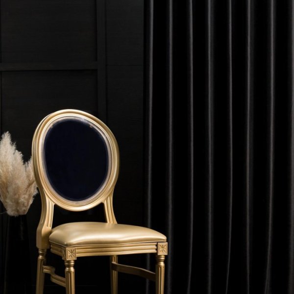 Fekete színű bársony dekorfüggöny