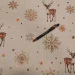 Őzikés vízlepergető karácsonyi abrosz