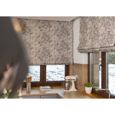 Drapp nagyvirágos dekor