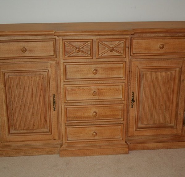 Tálalószekrény SG304