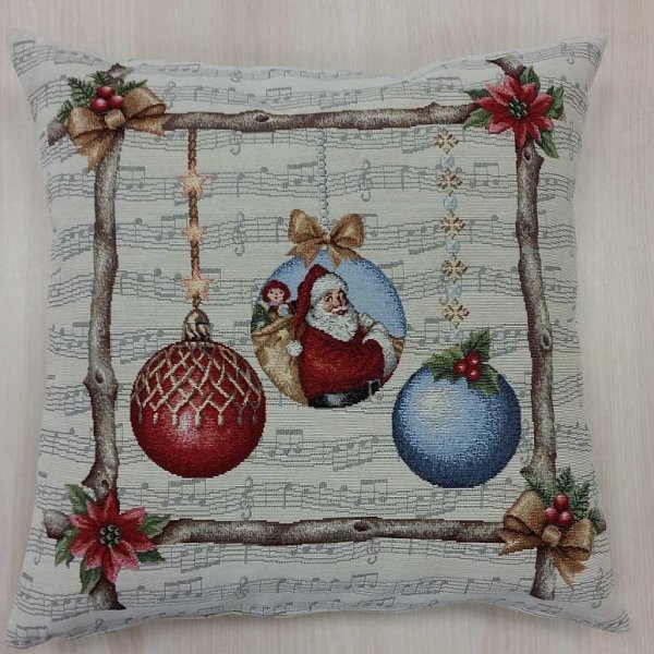 Télapós-gömb karácsonyi díszpárna