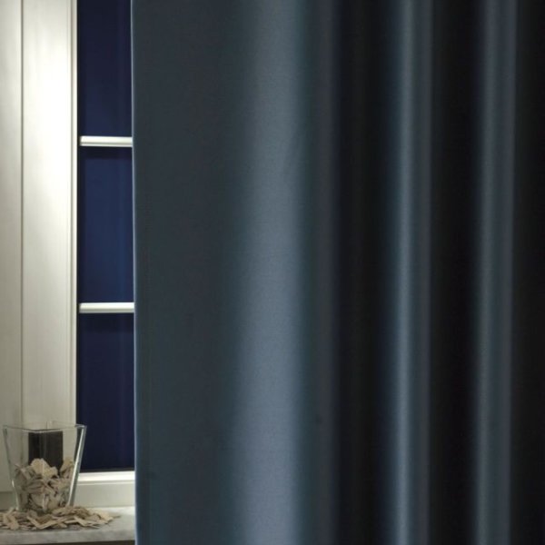 Tengerészkék Dim Out