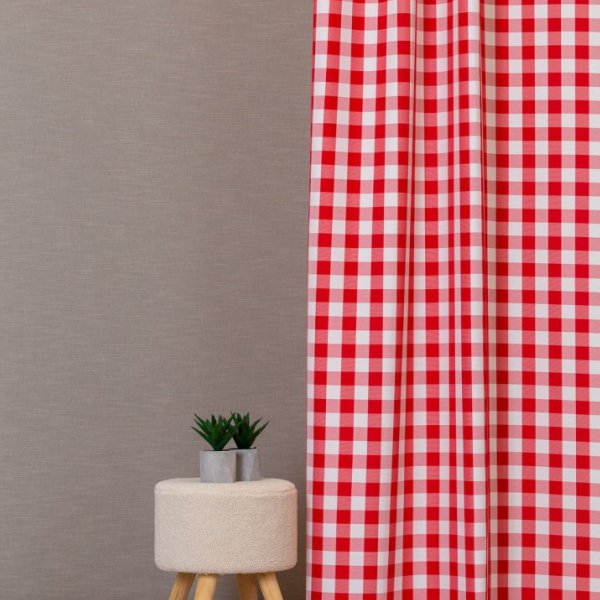 Piros kockás dekor