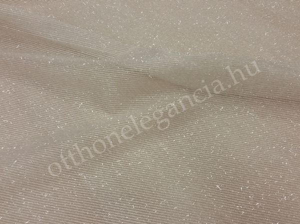 Vajszínű fényesen csillogó függöny