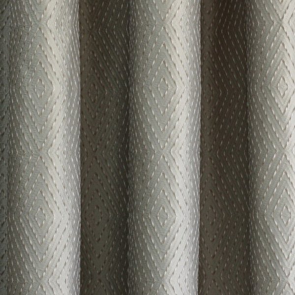 Drapp rombuszmintás dekor